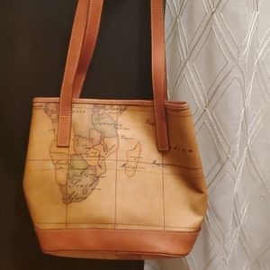 Vintage authenic designer shoulder bucket bad